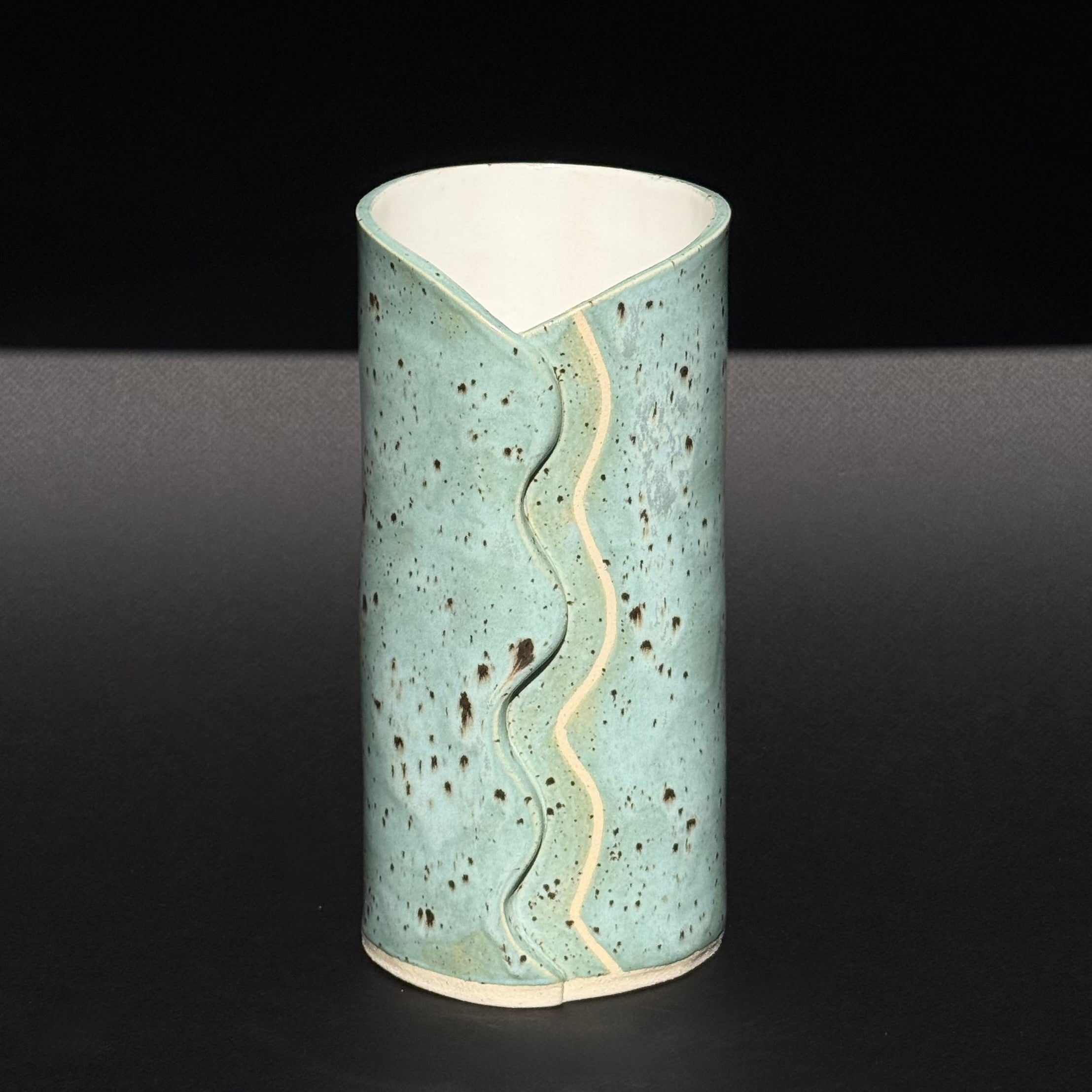 Handmade Ceramic Vase - Cenote Curved