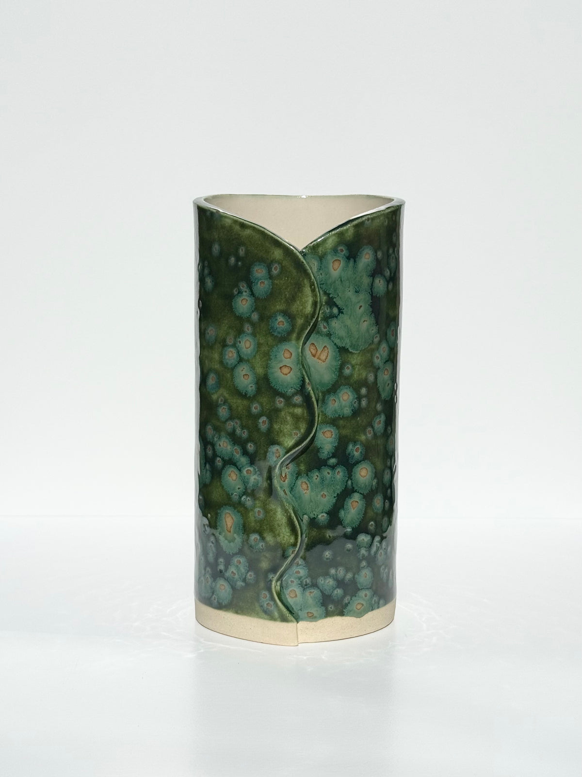 Wave Vase in Olive Float